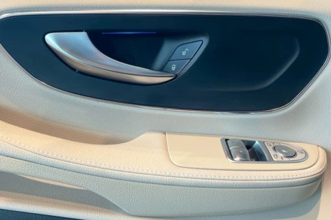 Mercedes-Benz Clase V 300 d Avantgarde Largo
