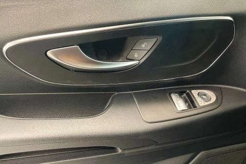 Mercedes-Benz Vito 114CDI AT 100kW Tourer Select Larga