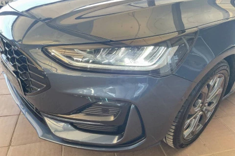 Ford Focus 1.0 Ecoboost MHEV 114kW ST-Line Auto