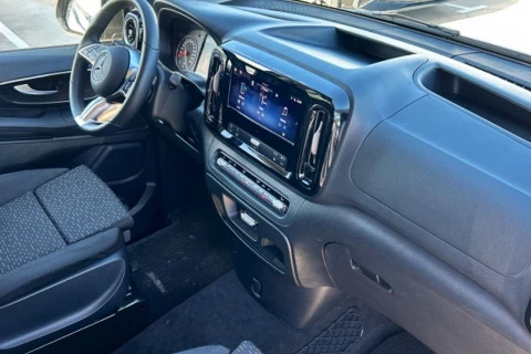 Mercedes-Benz Vito 116CDI AT 120kW Tourer Select Larga