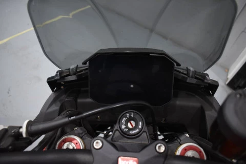 Aprilia RSV4 1100 FACTORY 