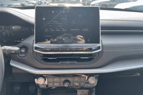 Jeep Compass eHybrid 1.5 MHEV 96kW Limited Dct