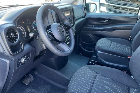 Mercedes-Benz eVito 112 Furgón Larga