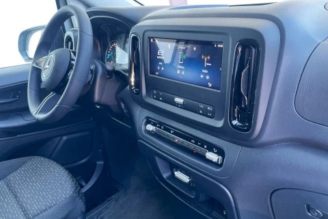 Mercedes-Benz eVito 112 Furgón Larga