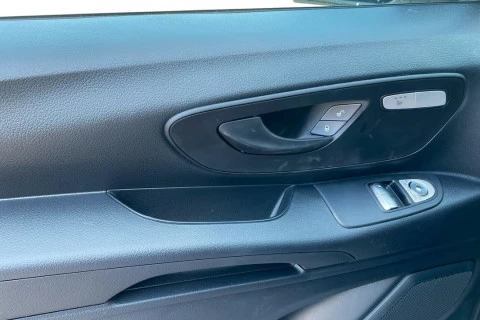 Mercedes-Benz eVito 112 Furgón Larga