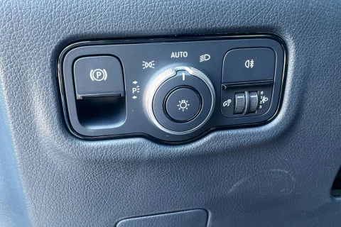 Mercedes-Benz eVito 112 Furgón Larga