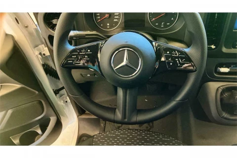 Mercedes-Benz Vito 110 CDI FURGON BASE