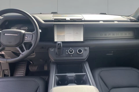 Land Rover Defender 110 3.0D I6 MHEV X-Dynamic SE 4WD AT 183 kW (249 CV)