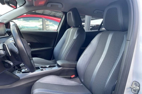 Peugeot 2008 Allure Puretech 130 S&S EAT8