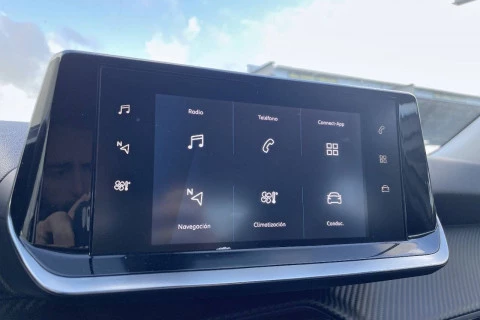 Peugeot 2008 Allure Puretech 130 S&S EAT8