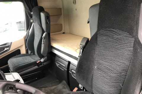 Mercedes-Benz Actros 1848 LS