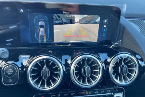 Mercedes-Benz GLA GLA 200 D