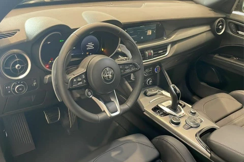 Alfa Romeo Stelvio 2.2 Diésel 118kW (160CV) Veloce