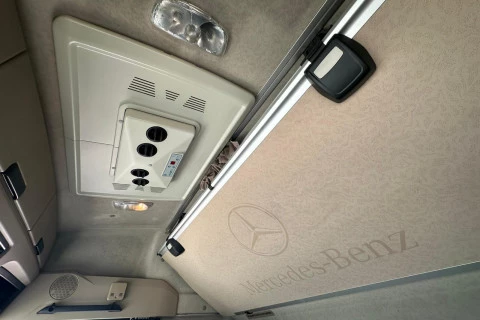 Mercedes-Benz Actros 1845 LS