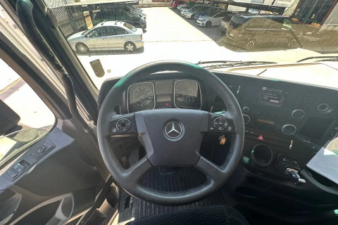 Mercedes-Benz Actros 1845 LS