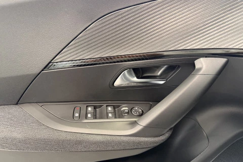 Peugeot 2008 Style Gasolina 100 S&S 6 Vel. MAN