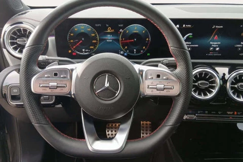 Mercedes-Benz CLA CLA 200 D DCT Shooting Brake