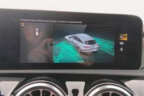 Mercedes-Benz CLA CLA 200 D DCT Shooting Brake