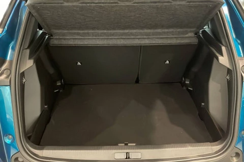 Peugeot 2008 Allure Gasolina 100 S&S 6 Vel. MAN