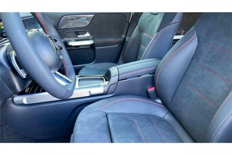 Mercedes-Benz GLB GLB 200 d 4MATIC