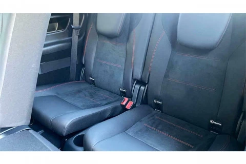 Mercedes-Benz GLB GLB 200 d 4MATIC