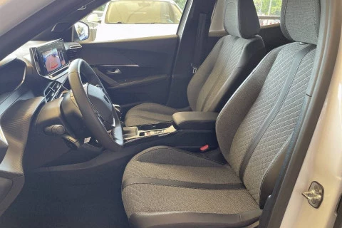 Peugeot 2008 Allure Puretech 100 S&S 6 Vel. MAN