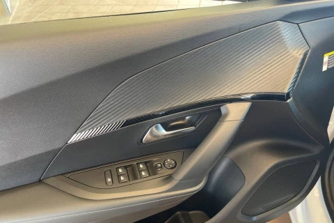 Peugeot 2008 Allure Puretech 100 S&S 6 Vel. MAN