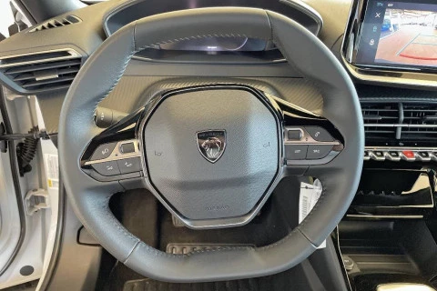Peugeot 2008 Allure Puretech 100 S&S 6 Vel. MAN