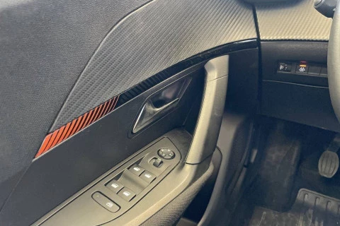 Peugeot 2008 Active Puretech 100 S&S BVM6