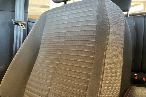 Peugeot 2008 Active Puretech 100 S&S BVM6