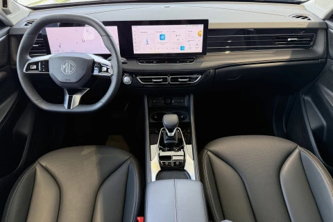 MG HS 1.5 Hybrid+ Luxury