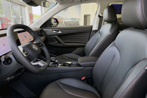 MG HS 1.5 Hybrid+ Luxury
