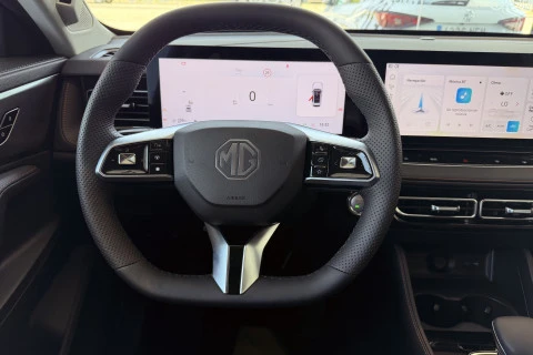 MG HS 1.5 Hybrid+ Luxury