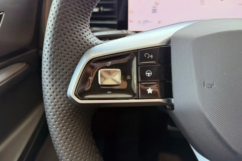 MG HS 1.5 Hybrid+ Luxury