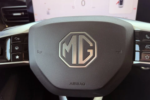 MG HS 1.5 Hybrid+ Luxury