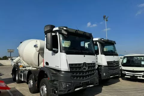 Mercedes-Benz Arocs 3740 8X4