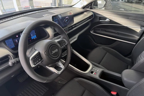 Jeep Avenger BEV 115kW (156CV) Summit