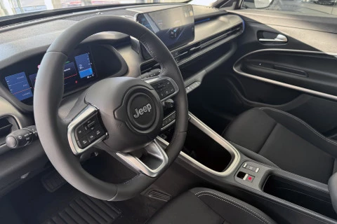 Jeep Avenger BEV 115kW (156CV) Summit