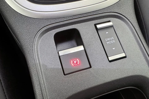 Jeep Avenger BEV 115kW (156CV) Summit