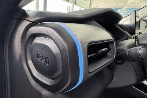 Jeep Avenger BEV 115kW (156CV) Summit