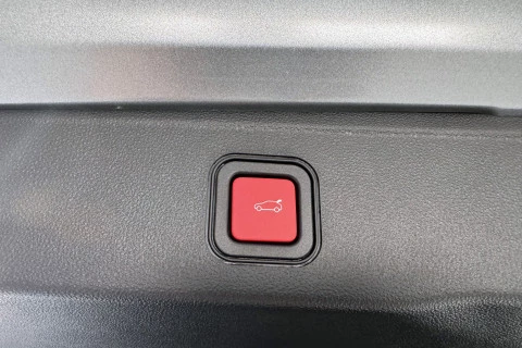 Jeep Avenger BEV 115kW (156CV) Summit