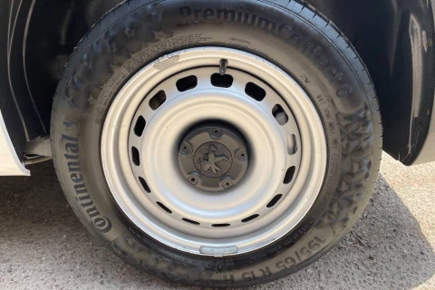 Peugeot Partner Standard 600kg BlueHDi 73kW