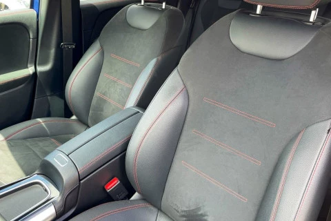 Mercedes-Benz GLA GLA 200 D