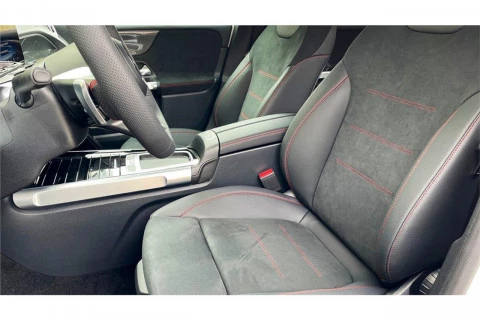 Mercedes-Benz GLB GLB 200 d 4MATIC