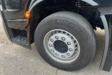 Mercedes-Benz Actros 2553 L BDF