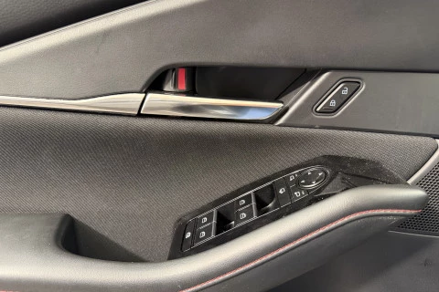 Mazda CX-30 e-SKYACTIV G Homura