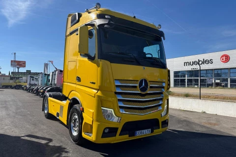Mercedes-Benz Actros 1858 LS