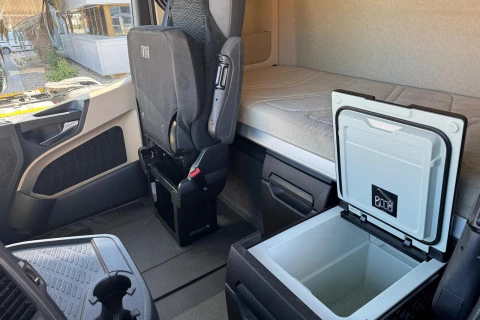 Mercedes-Benz Actros 1858 LS