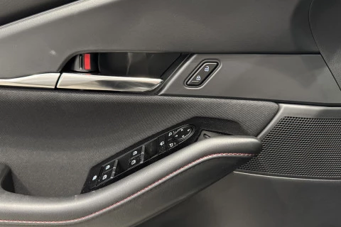 Mazda CX-30 e-SKYACTIV G AT Homura