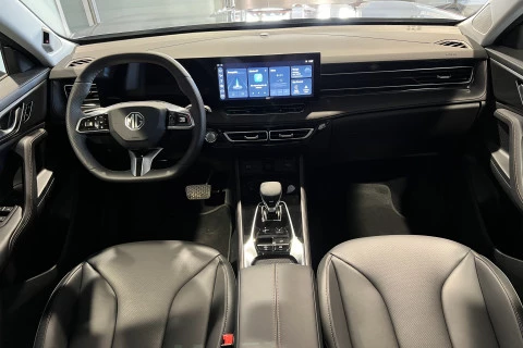 MG HS 1.5T PLUG IN HYBRID LUXURY